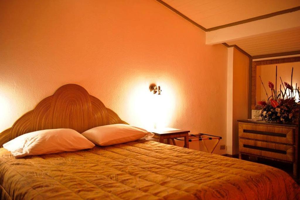Kinam Hotel Pétionville Habitación foto