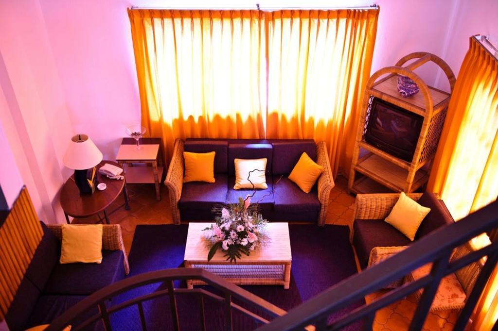 Kinam Hotel Pétionville Habitación foto